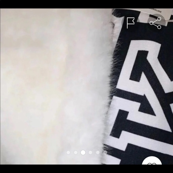 NWT Pink Sherpa throw - Picture 5 of 5